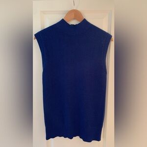 Like new Talbots mock sleeveless top